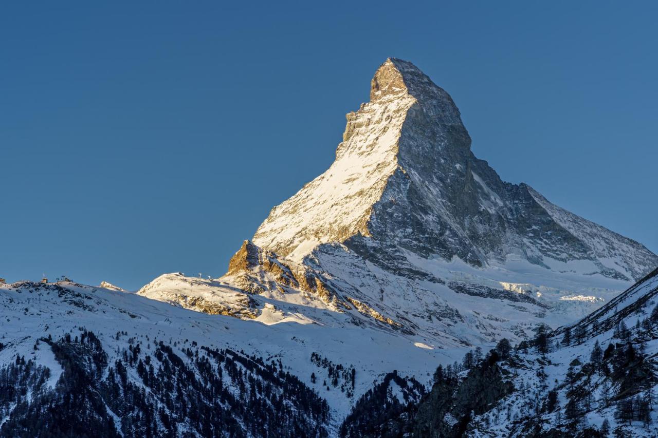 Hotel Alpenroyal Церматт Екстер'єр фото